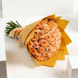 peach roses bunch