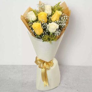 yellow-white-roses-bouquet